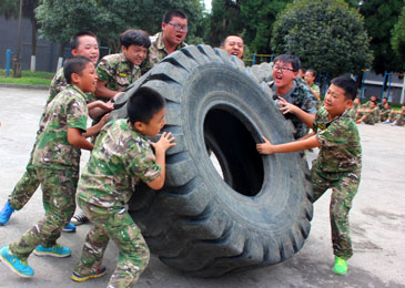 惠州暑期军训夏令营21天班